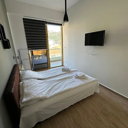 Apartment Orange 4